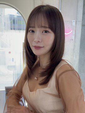 ルームバイシー 新宿(Loom. by Sea) ワンレン×ネビージュ[ボブルフ/黒髪/小顔]