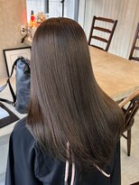 エフィールベルタ(afeel belta) ミディアムレイヤーカットストレートロングオリーブベージュ