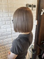 オヴィ(Ovi) ケアブリーチ使用ミルクティーグレージュ