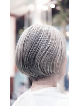 ネス(NESS) 【脱白髪染】グレイヘア（白髪）のファッションカラー52