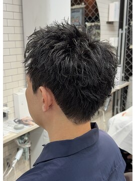 アミーゴ(AMIGO) ピンパーマ×スパイキーショート