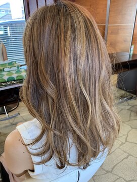 ベルポートヘア(Bellport hair) ハイライトベージュ