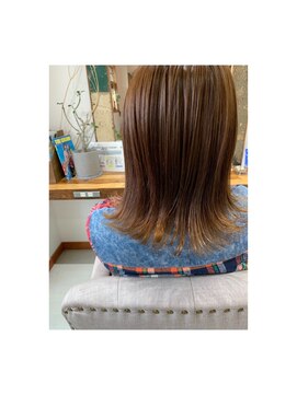 ニア ヘアルーム(near.hair room) 可愛い外ハネスタイル