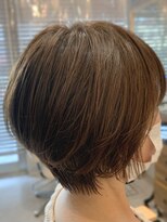 グラッシー センター北店(GLASSI)&nbsp;大人かわいい★小顔丸みショート★グレーベージュ★センター北