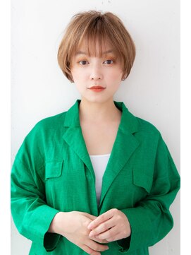 エムプラス 二子玉川(Mplus) ボリュームポイントを頬の高さにしたプチハンサムショート