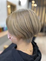 ラビス クローバー(Lovis clover) イメチェンヘアスタイル　モードヘア