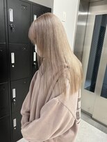 ベレーザ 渋谷(BELEZA)&nbsp;4196ミルクティーアッシュ艶髪シルキーベージュハイトーンカラー