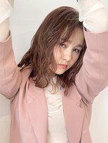 アイティーバイアルバム 北千住店(IT by ALBUM)&nbsp;スモーキーピンクアッシュ_斜めバンググレージュカラー_59118