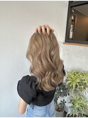 ミルクティーベージュ