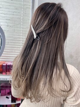 アポロ 横浜駅店(apollo) ハイライトバレイヤージュダブルカラーミルクティーベージュ