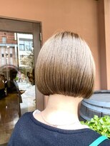 ココカラヘアー ニコ(cococara hair nico)&nbsp;ショートボブ/切りっぱなしボブ/オリーブグレージュ☆