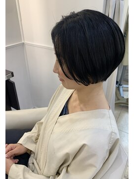ルーウィン(LE WIN) 20代30代40代　似あわせショート　バングあり
