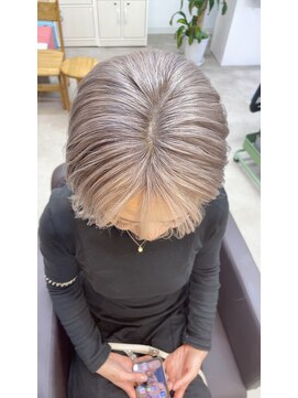 オリビアヘアー(OLIVIA HAIR) かわいずぎるホワイトミルクティー