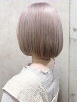 ルノン シェリー(LUNON cheliy)&nbsp;イメチェンヘアスタイルホワイトブロンド外ハネボブ美髪のススメ