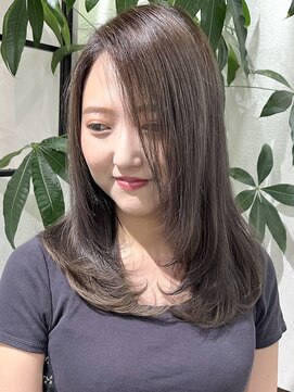 ベルヘアーデザイン 堺東(Belle hair Design) 顔周りレイヤーカット韓国風アディクシーカラーグレージュ堺東