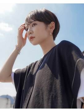 カライングドゥ(ing deux) 大人可愛い20代30代40代黒髪前下がりショートボブ丸みショート◎