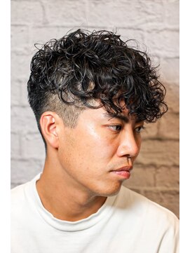 グレイスフルバーバー 赤坂見附店 クランチパーマフェード【バーバー/シェービング/赤坂見附】