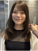 髪質改善TR × ナチュラルレイヤー × 柔らかオリーブベージュ