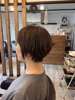 ラニ ヘアーアイラッシュ(lani hair eyelash)&nbsp;くびれショート×柔らかベージュブラウンカラー