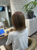 エクラバイケンジ(ECLAT byKENJE)&nbsp;外ハネボブ×白髪ぼかしハイライト