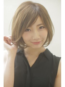 アライアオーロ(Alaiaolo) 「Alaiaolo」岩本侑馬　大人かわいい 小顔 ショートボブ