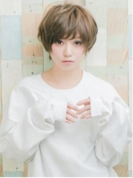 パコ(Paco) PACOの外国人風ハイトーンカラー☆カジュアルショート