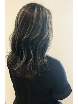 ルクス ヘア パートナー(Luxe HAIR PARTNER) ハイライト×ブルーアッシュ