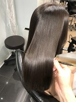 ラブクロムトーキョー オモテサンドウ(LOVECHROME OMOTESANDO)&nbsp;艶髪・ツヤ髪トリートメント大人かわいいカーキグレージュ