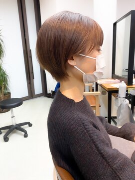 ミィ 浦和(mee) 【 mee. 】オオニシ　ボブ　ショート　前髪　イメチェン