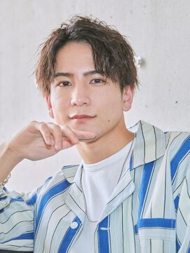 リトル 川越(little) ツイストリバースアップバングスタイル