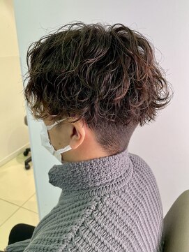 アッシュ 十日市場店(Ash) 波巻きパーマスタイル