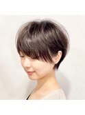 丸みショート/前髪長めショート/上品ショート/耳掛けショート