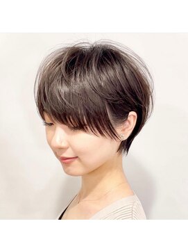 ハルキミナト ジャパン トウキョウ(HARUKI MINATO japan TOKYO) 丸みショート/前髪長めショート/上品ショート/耳掛けショート