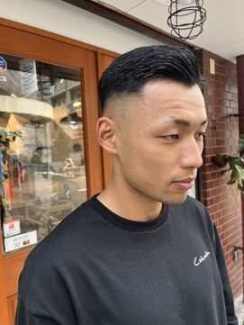 ヘアーラボ ハチ(HAIR LABO HACHI) スキンフェード　サイドパート