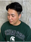 ツーブロック　刈り上げ　ビジネスショート 　かき上げ　黒髪
