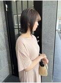 シアーグレージュの切りっぱなしボブ