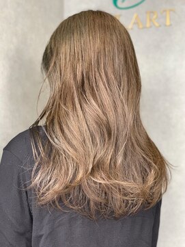 クラヴィア エクラート 梅田店(CLAVIA.ECLART) ブリーチ必須！ベージュブラウンカラー[梅田]