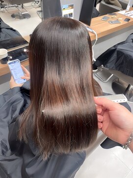 シャルムバイケンジ(Charm.by KENJE) 髪質改善美髪トリートメント酸性ストレート縮毛矯正銀座有楽町