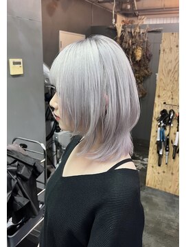 ルーシーバイパム 恵比寿(Lucy by PAM.) ダブルカラーで出来るホワイトシルバー