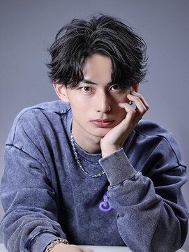 リップス 自由が丘(LIPPS) フェザーパーマセンターパート