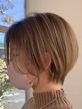 ヘアーアンドビューティー ザ ビー(Hair & Beauty the B) 、