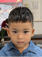 バーバー ダブル(BARBER W) クロップ/フェード/