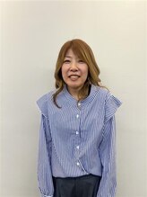 サロンズ 四條畷JR忍ケ丘駅前店(SALONS) 津畑