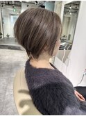白髪ぼかしショートボブ白髪ぼかしハイライト40代50代