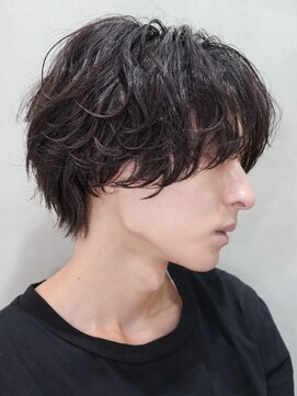 フィフス(fifth) 原宿毛流れセンターパートウルフニュアンスパーマビジネスヘア