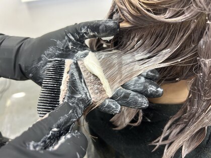 ヘアカラー専門店　カットワンハウス 上野店の写真
