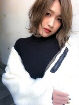 ローランド(Rowland)&nbsp;《桐原真理子》ベージュ☆ハイライトカラー☆透明感☆ボブ