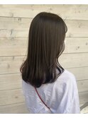 オリーブブラウン