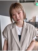 ぱつっとボブ×ハイトーンベージュ