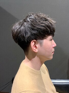 ビーダンディー(Bee dandy) ビジネスツーブロックマッシュ 束感ショート ナチュラルパーマ